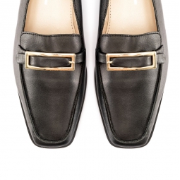 WOMEN LOAFERS