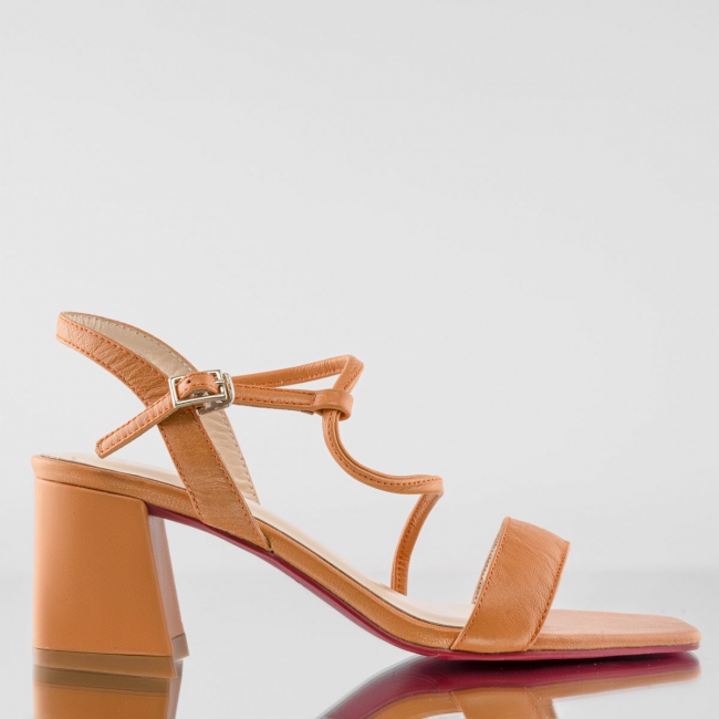 CHUNKY HEELS ANKLE TRAP